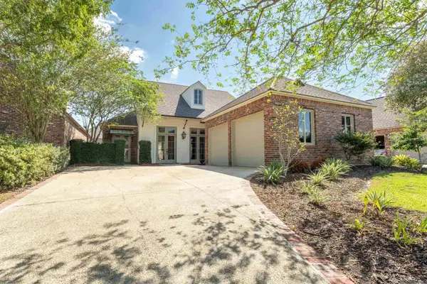 15403 Espirit Dr, Baton Rouge, LA 70810
