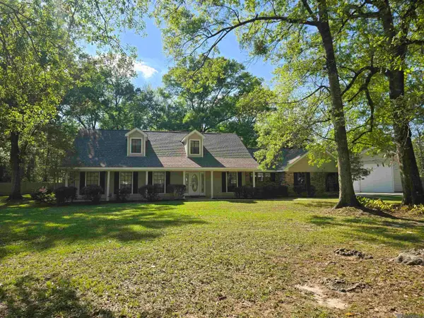 14277 Hickory Dr, Ponchatoula, LA 70454