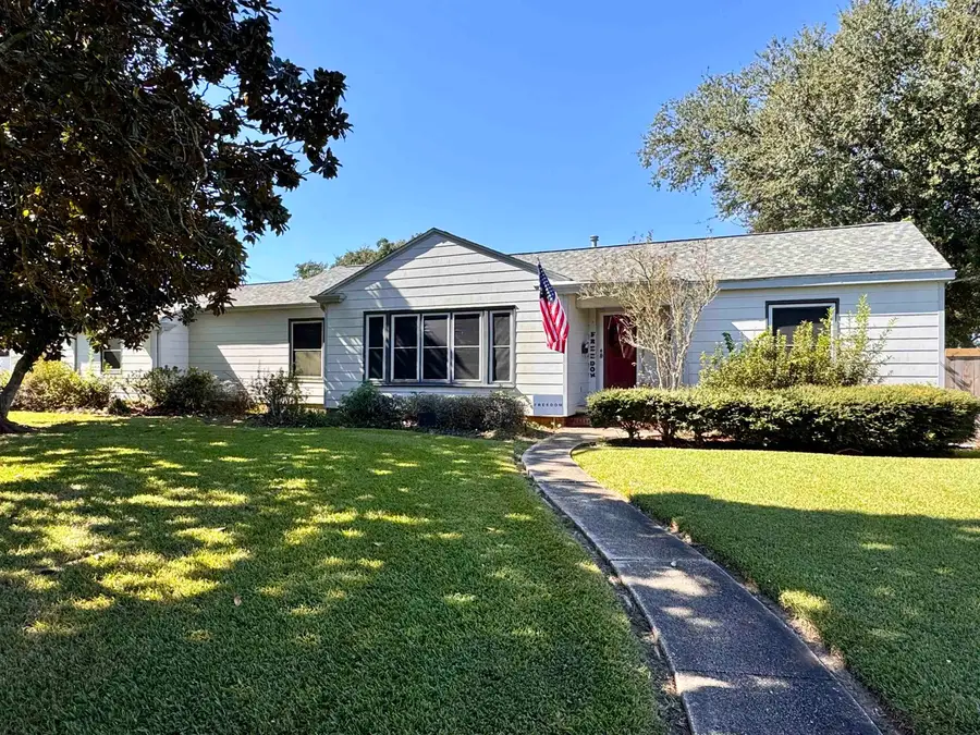 1101 Second St, Morgan City, LA 70380 - #2