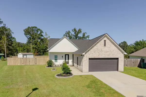 13703 Pinyon Dr, Denham Springs, LA 70726