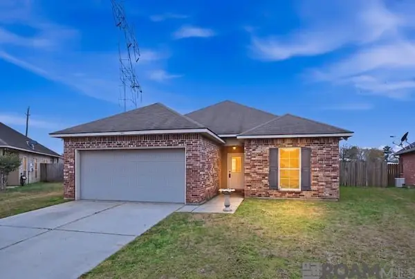 11371 Rossow Ct, Denham Springs, LA 70726