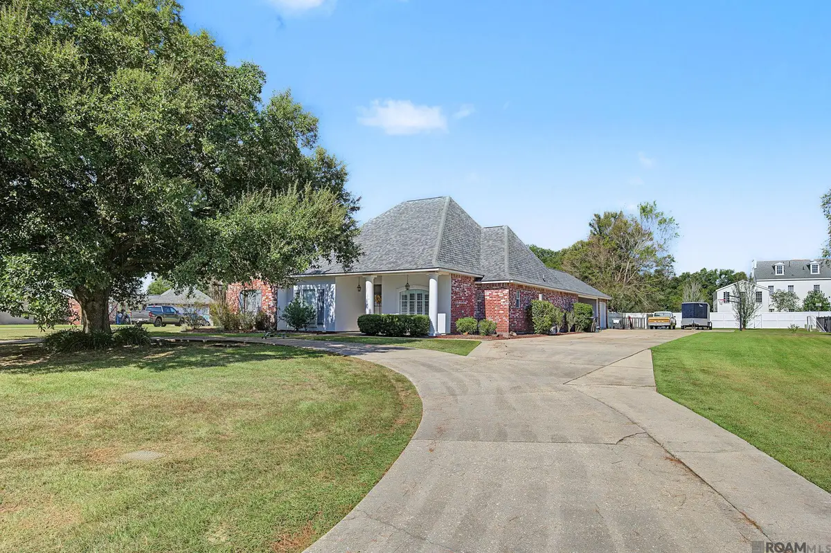 37353 Oak Grove Ct, Denham Springs, LA 70706 - #1