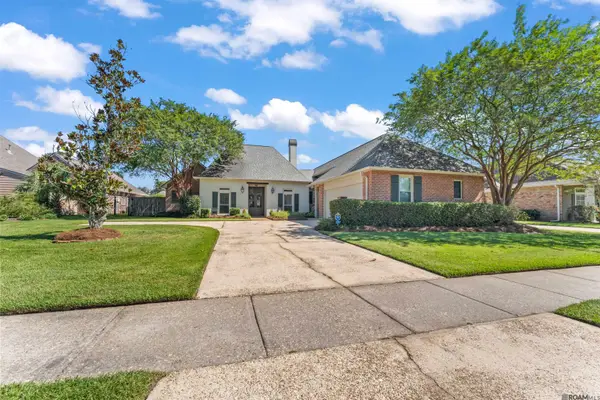 3317 White Shadows Dr, Saint George, LA 70816