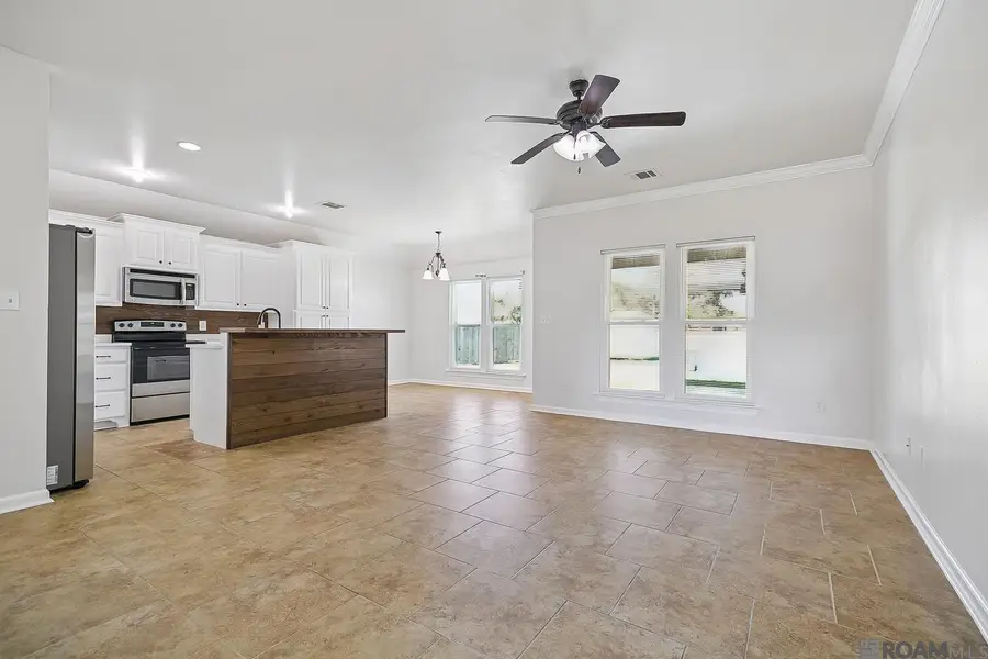 9261 Yellowfin Dr, Denham Springs, LA 70726 - #2