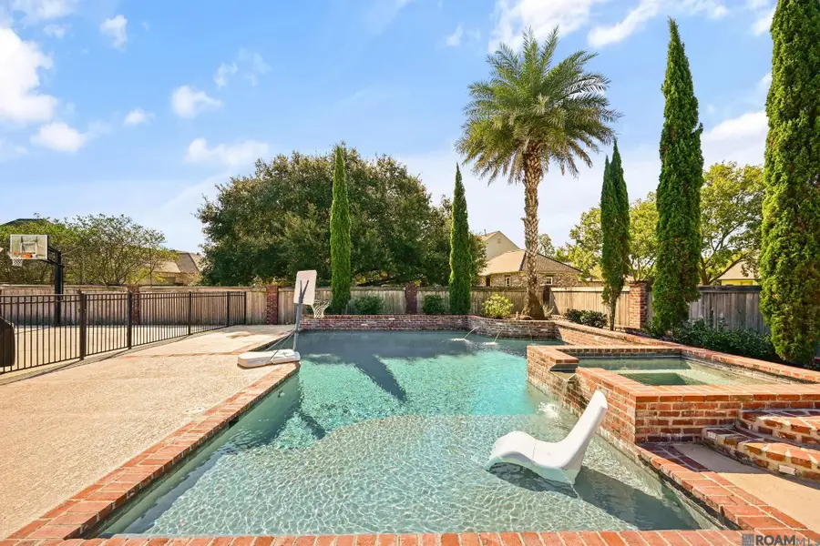 17503 W Muirfield Dr, Baton Rouge, LA 70810 - #2