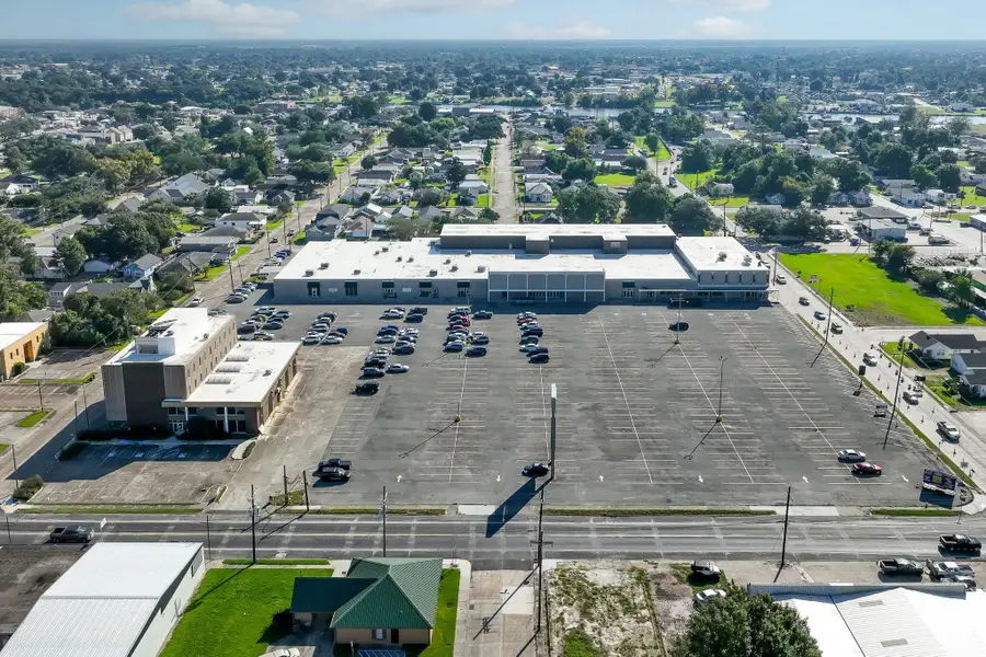 825 Barrow St, Houma, LA 70360 - #3