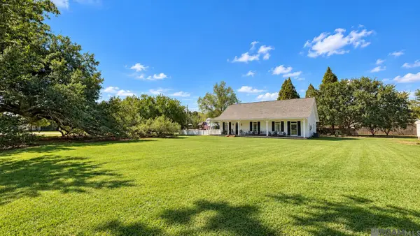 13081 Bluff Rd, Geismar, LA 70734