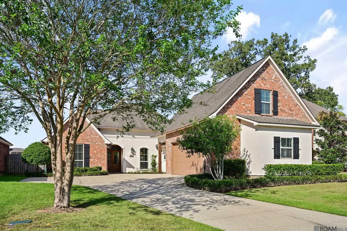 15223 Summer Park Ln, Baton Rouge, LA 70817 - #1