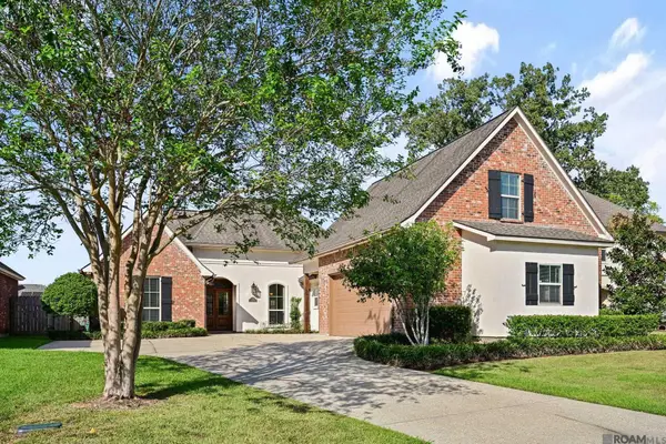 15223 Summer Park Ln, Baton Rouge, LA 70817