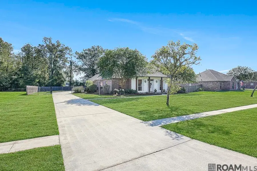 16194 Ole Homestead Ln, Prairieville, LA 70769 - #2