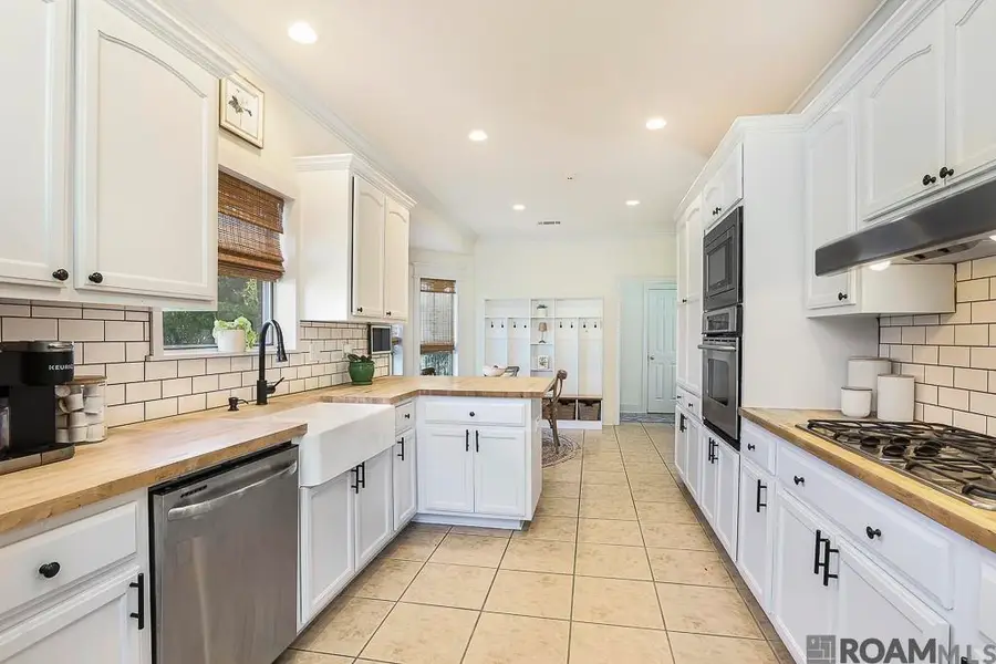 16194 Ole Homestead Ln, Prairieville, LA 70769 - #3