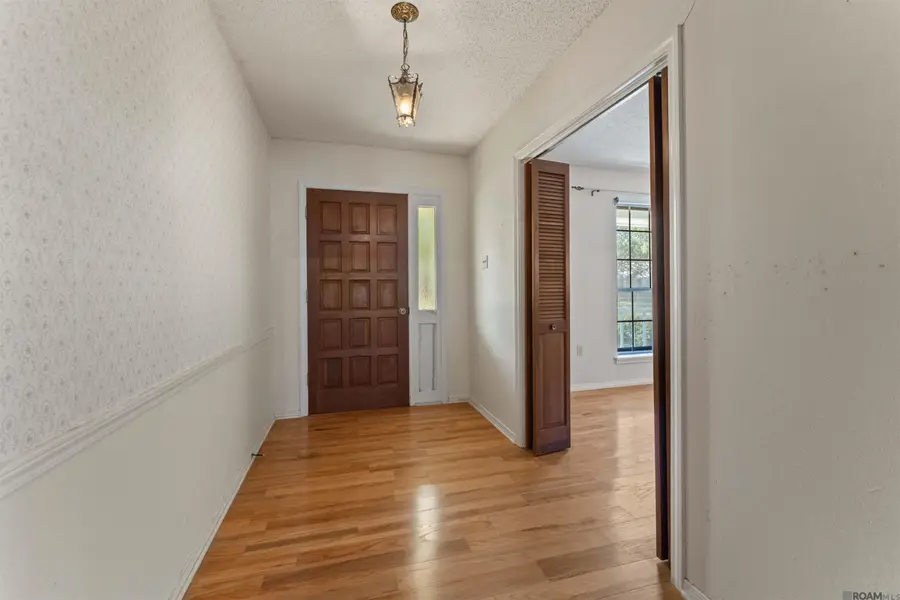 2137 Sprucewood Dr, Baton Rouge, LA 70816 - #2