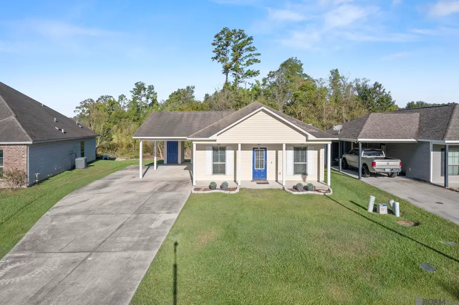 32471 Lake Pointe Blvd, Denham Springs, LA 70726 - #2