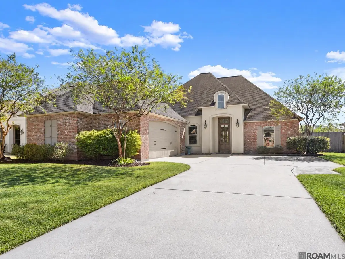 38093 Misty Grove Ct, Prairieville, LA 70769 - #1