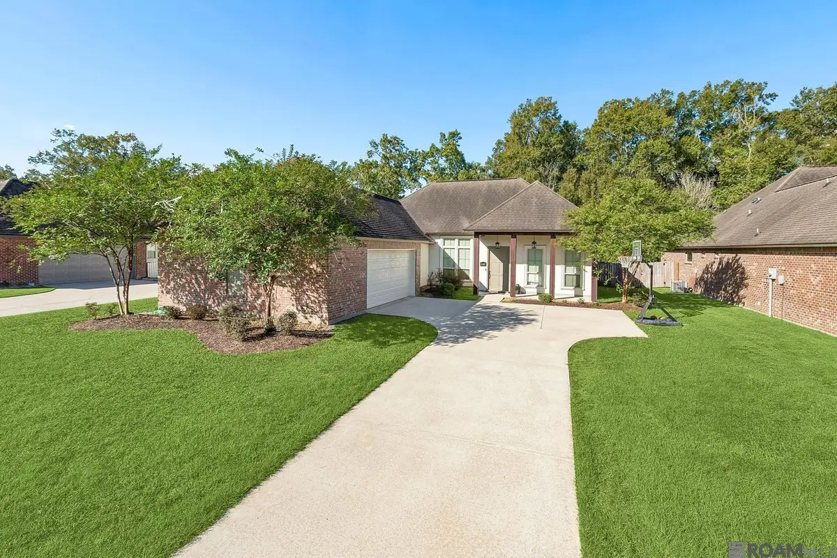 16403 Parker Place Dr, Prairieville, LA 70769 - #1