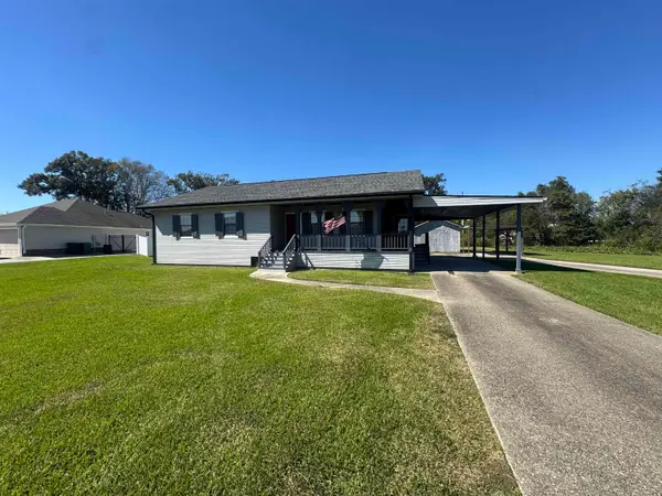 305 Maxine Boulevard, Houma, LA 70364