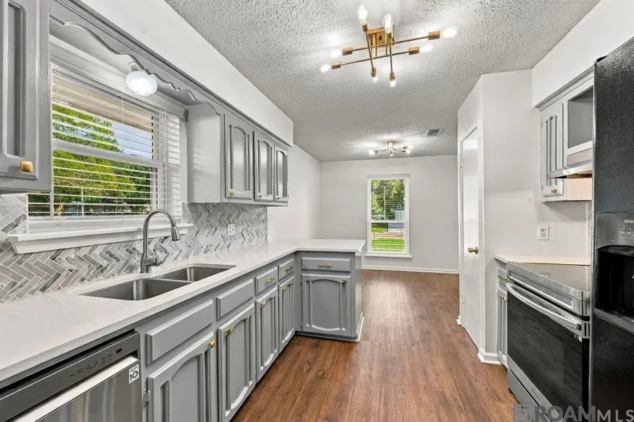 17549 Diversion Dr, Baton Rouge, LA 70817 - #2