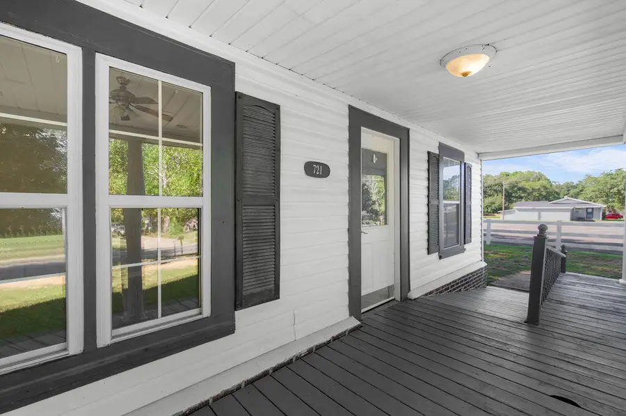 721 N Texas St, Deridder, LA 70634 - Image #2