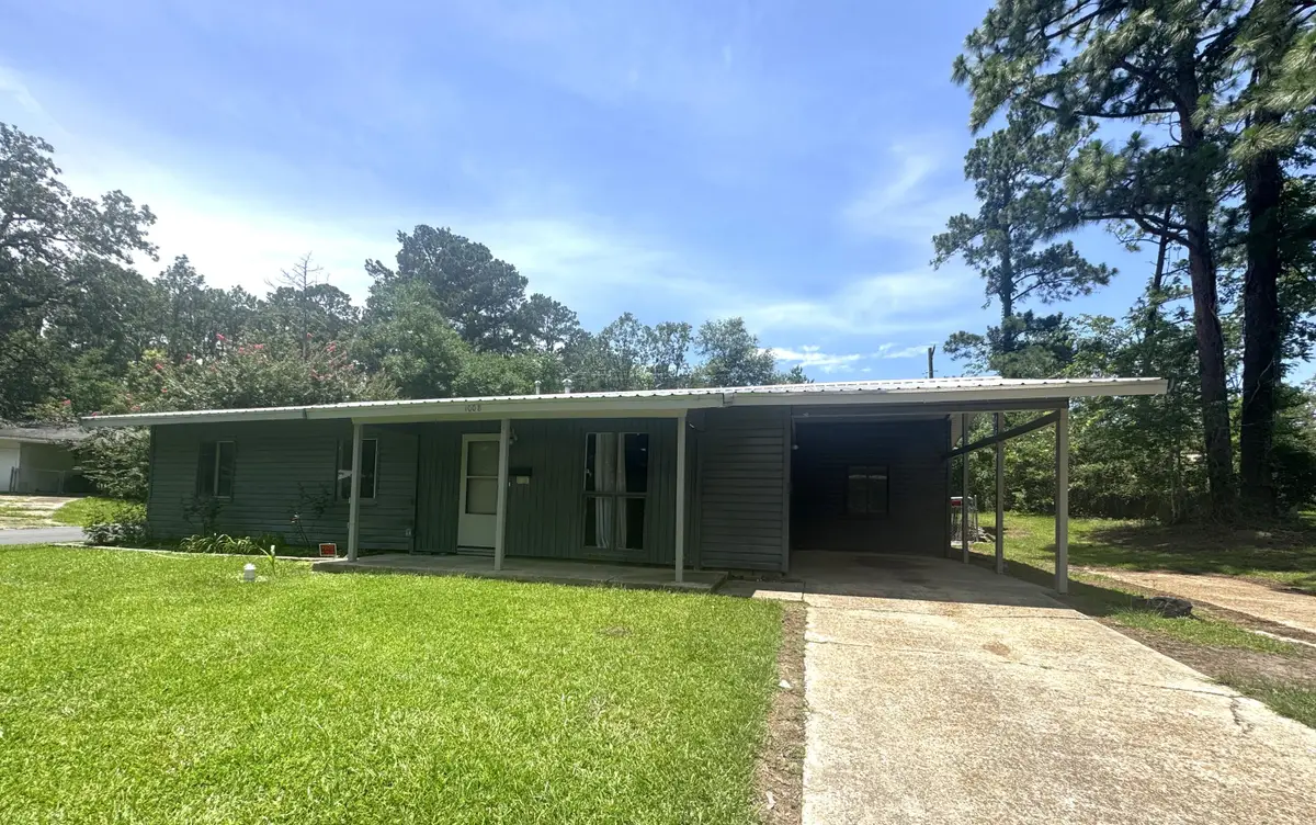 1008 Spruce St, Leesville, LA 71446 - Image #1