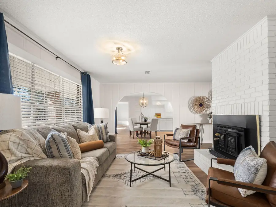 137 Robinson Kitts Rd, Leesville, LA 71446 - #3