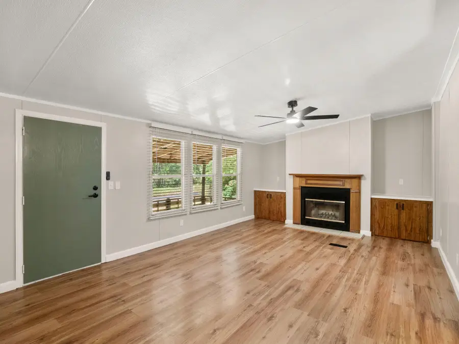 1049 Dogwood Trl, Deridder, LA 70634 - #3