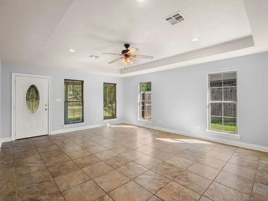 423 Logan St, Deridder, LA 70634 - #3
