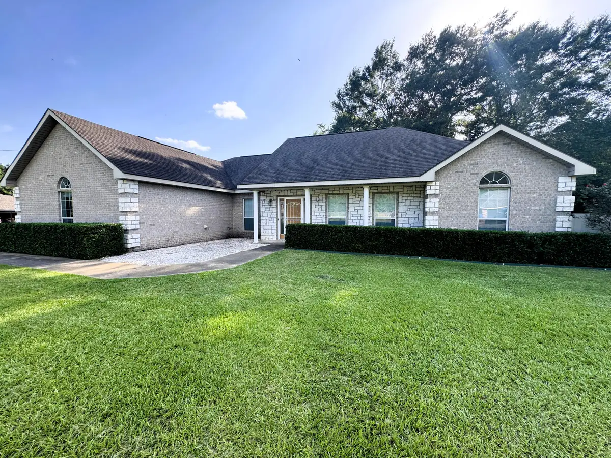 300 Veterans, Leesville, LA 71446 - #1