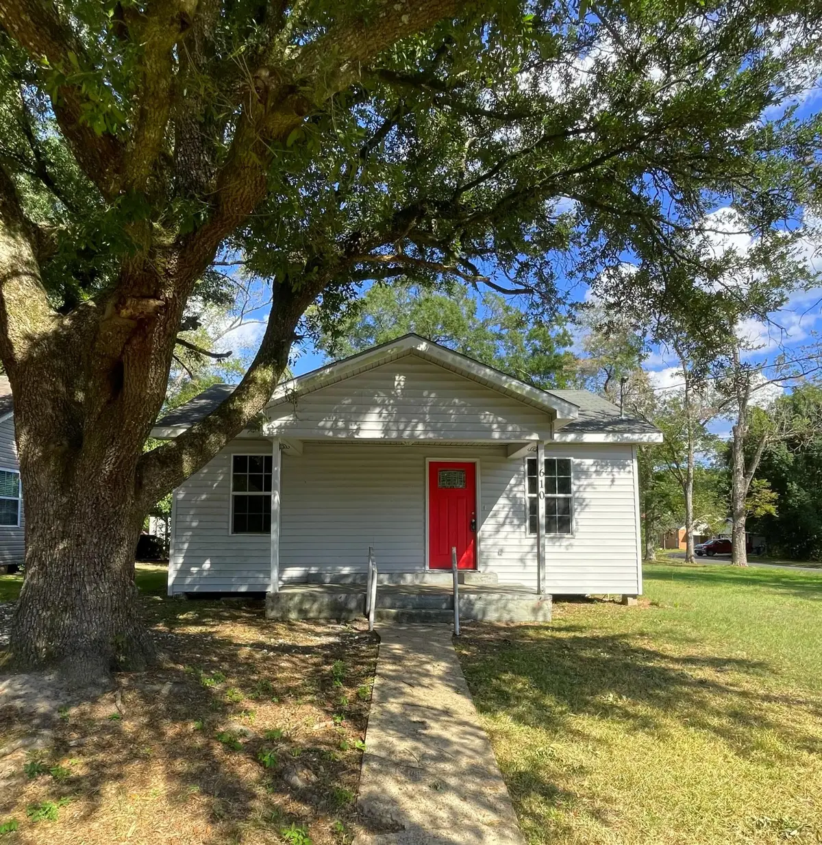 610 S Royal St, Deridder, LA 70634 - #1