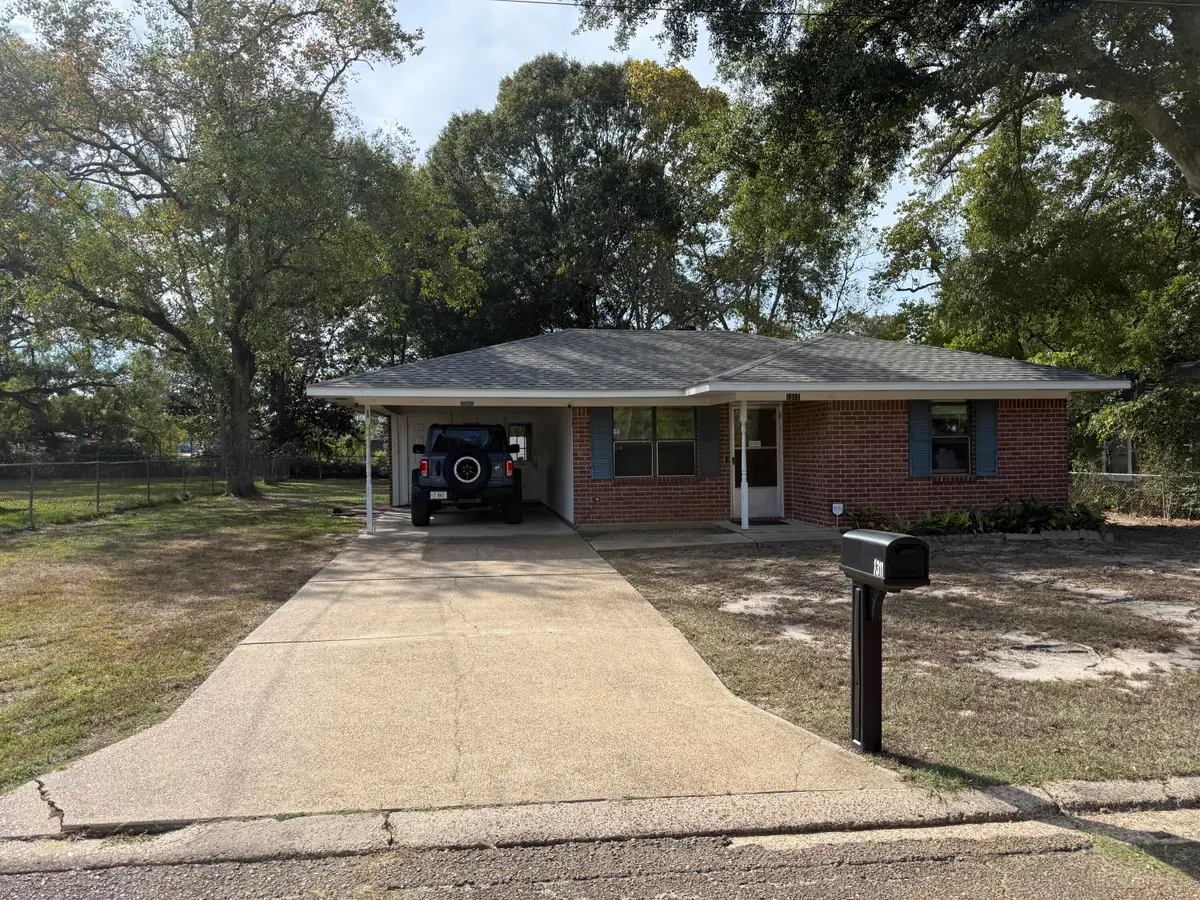 1311 W Port St, Deridder, LA 70634 - #1