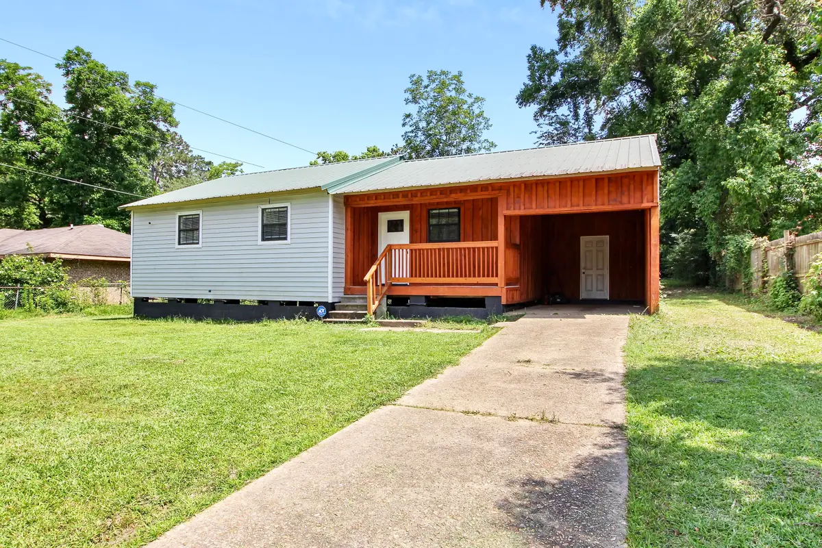 2105 Miriam St, Leesville, LA 71446 - Image #1