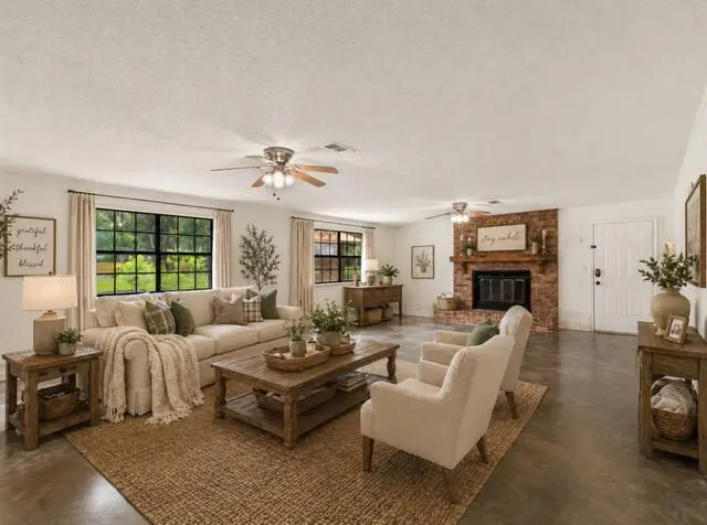 148 Brentwood, Leesville, LA 71446 - #2