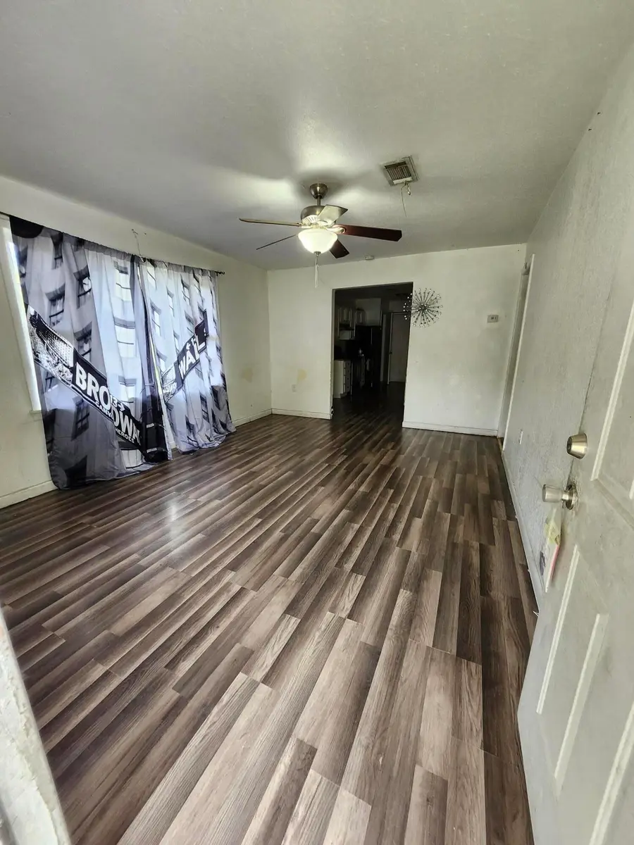 1100 Westwood Dr, Leesville, LA 71446 - #2