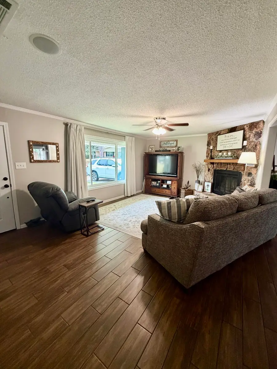 105 Whispering Pines, Leesville, LA 71446 - #3