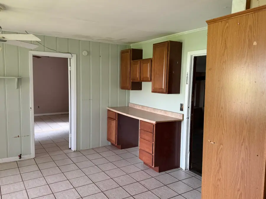 407 Miller Ave, Leesville, LA 71446 - #3