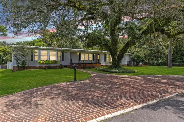 201 Edgewood Dr, Lafayette, LA 70503