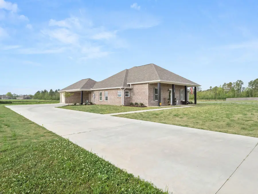 206 Liberty Dr, Leesville, LA 71446 - #3