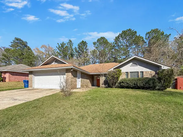 1224 Port Arthur, Leesville, LA 71446