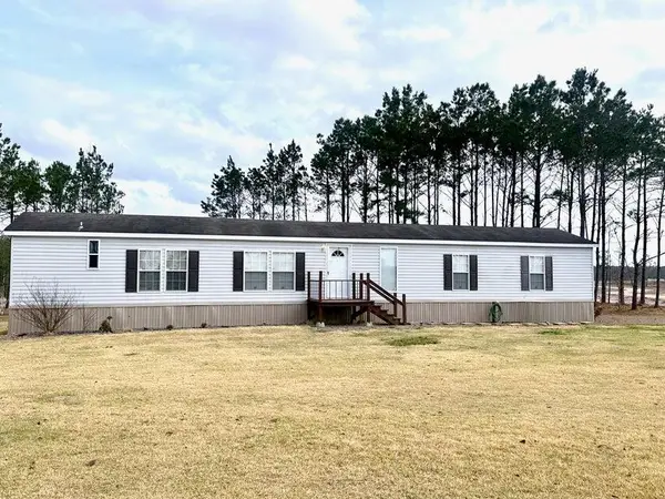 743 Lions Camp Rd, Anacoco, LA 71403