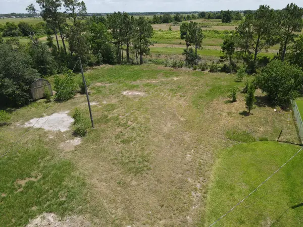 Flounder Dr, Lake Charles, LA 70605