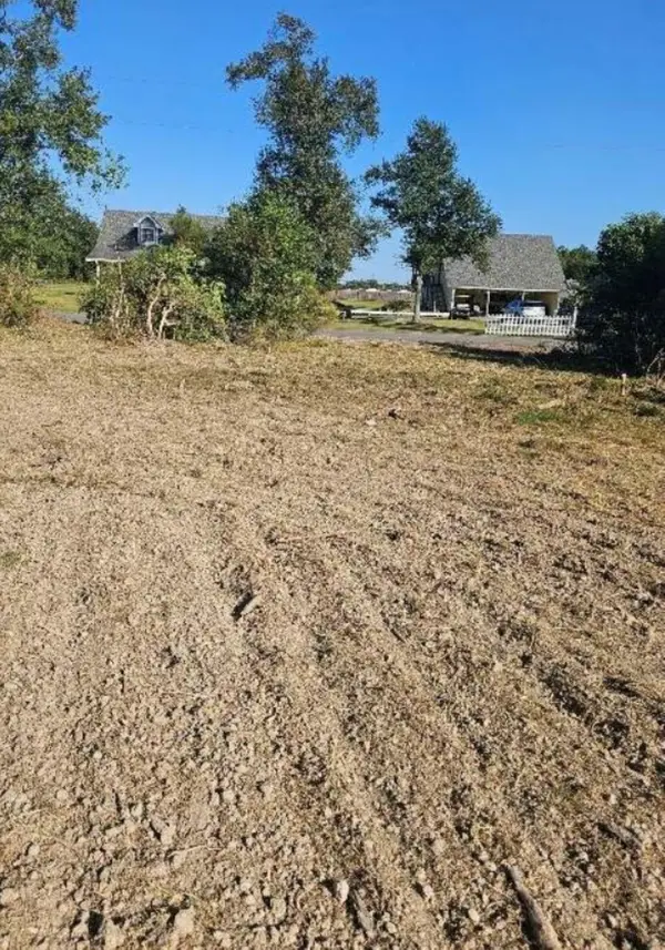 Woodland Dr, Sulphur, LA 70665