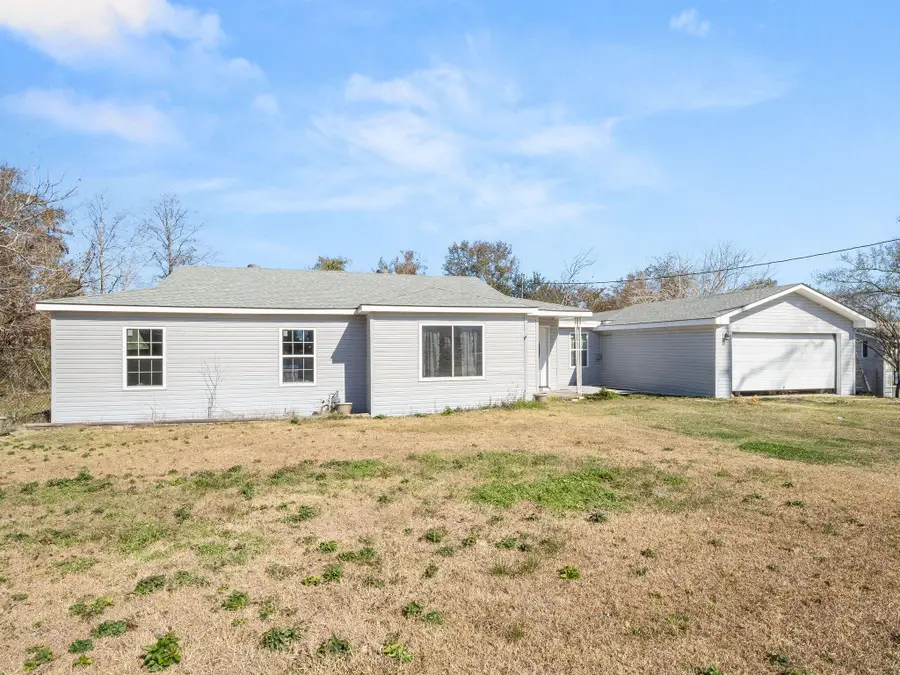 822 Bee Tree St, Westlake, LA 70669 - Image #2