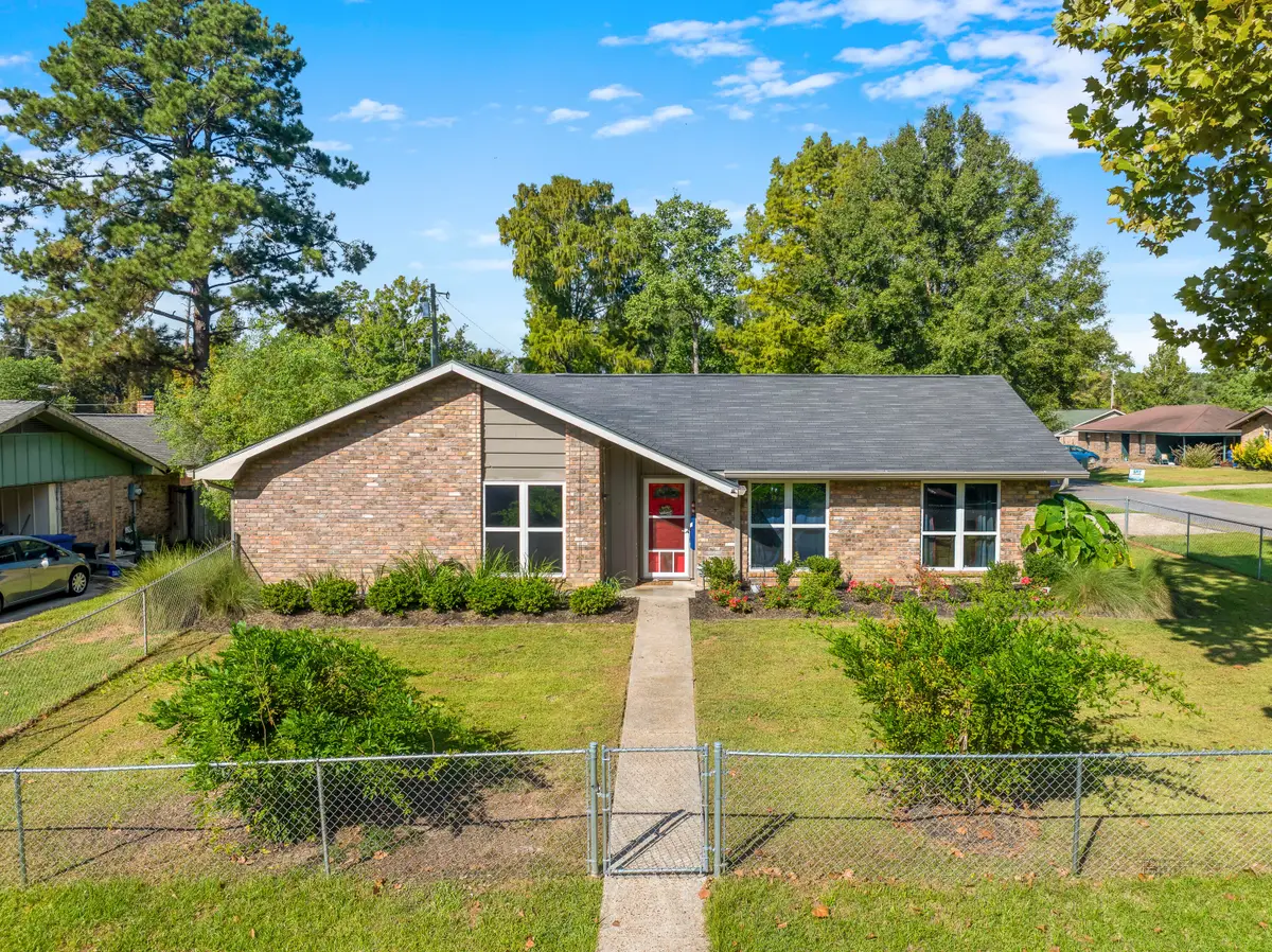 202 Honey Suckle, Deridder, LA 70634 - #1