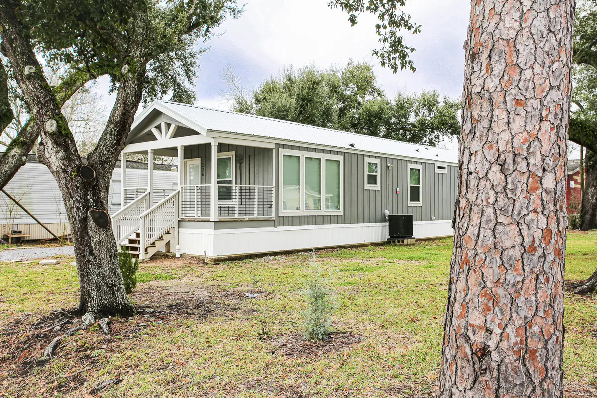 226 W Carlton St, Sulphur, LA 70663 - Image #1