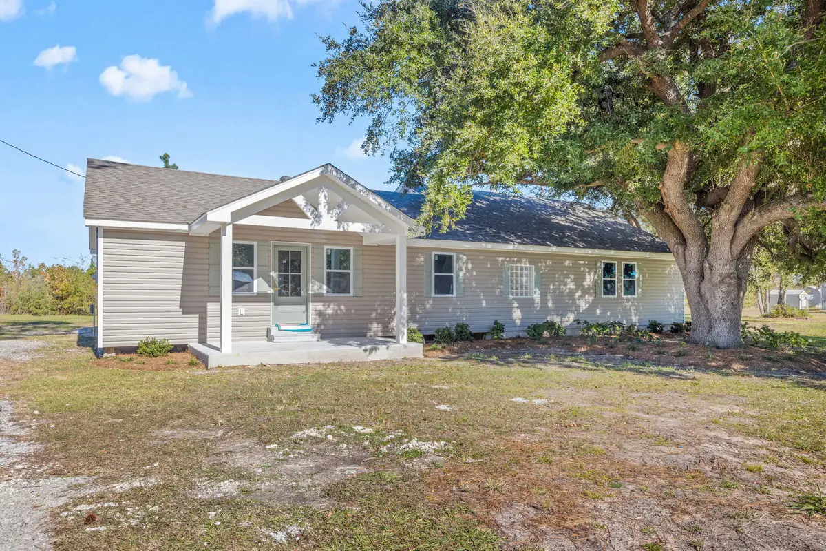 1182 Waynewood Dr, Lake Charles, LA 70611 - Image #1