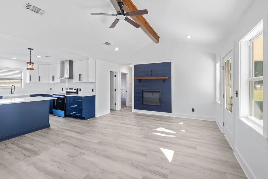 1182 Waynewood Dr, Lake Charles, LA 70611 - Image #2