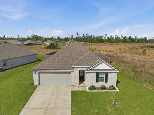 840 Gold Finch, Lake Charles, LA 70611