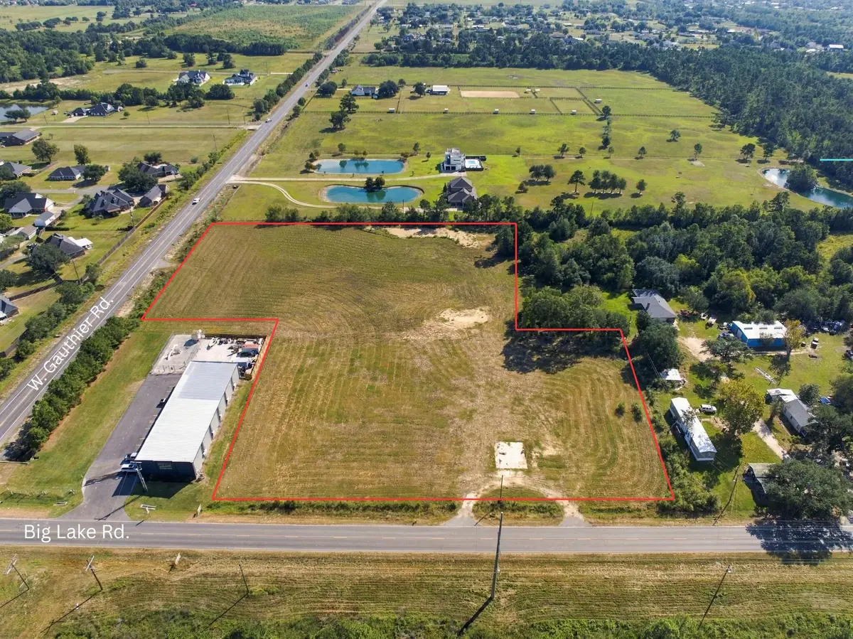 Big Lake Rd, Lake Charles, LA 70605 - #1