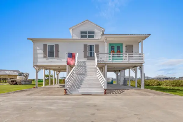 3777 Lake Breeze Rd, Lake Charles, LA 70605