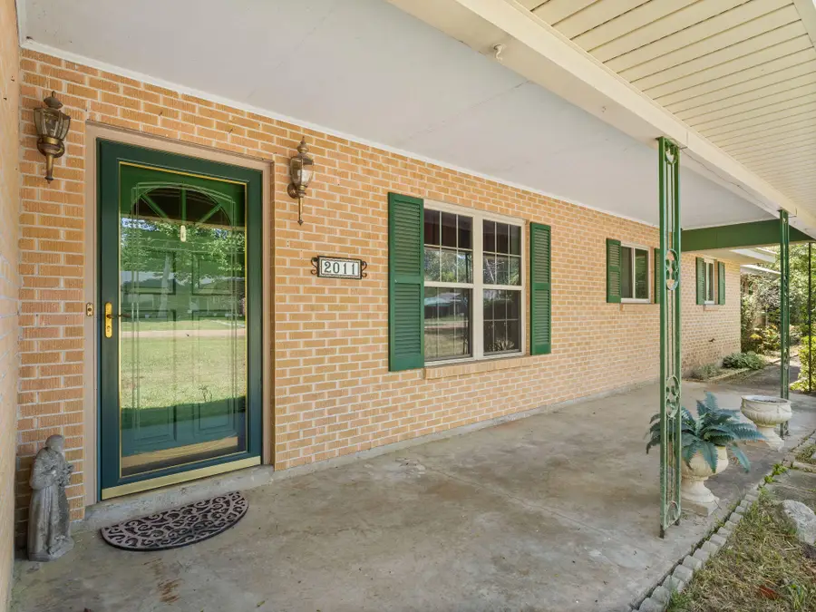 2011 Hampton, Deridder, LA 70634 - #2