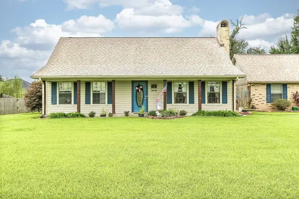 2040 Oak Leaf Forest Dr, Sulphur, LA 70665